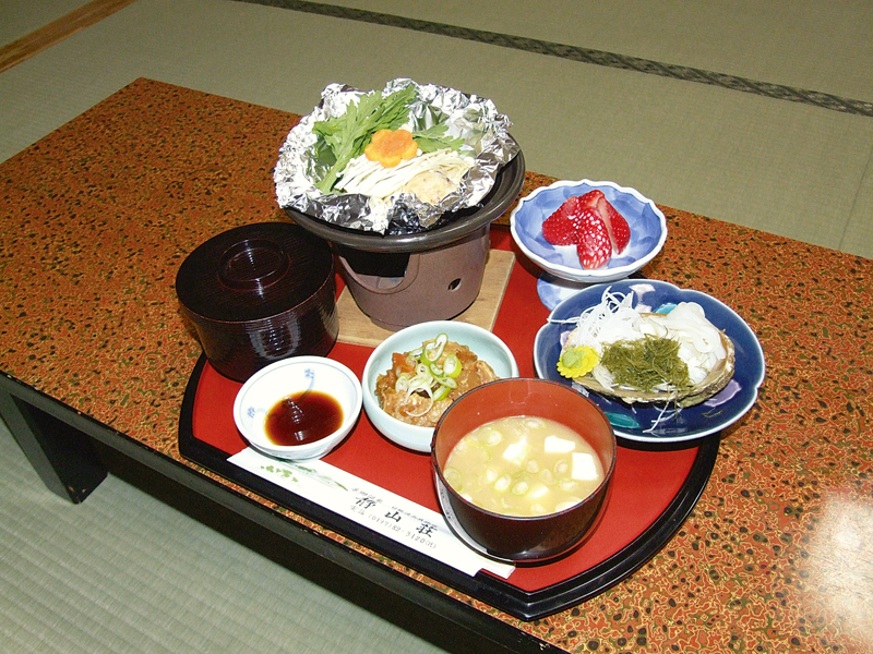 静山荘、夕食の一例